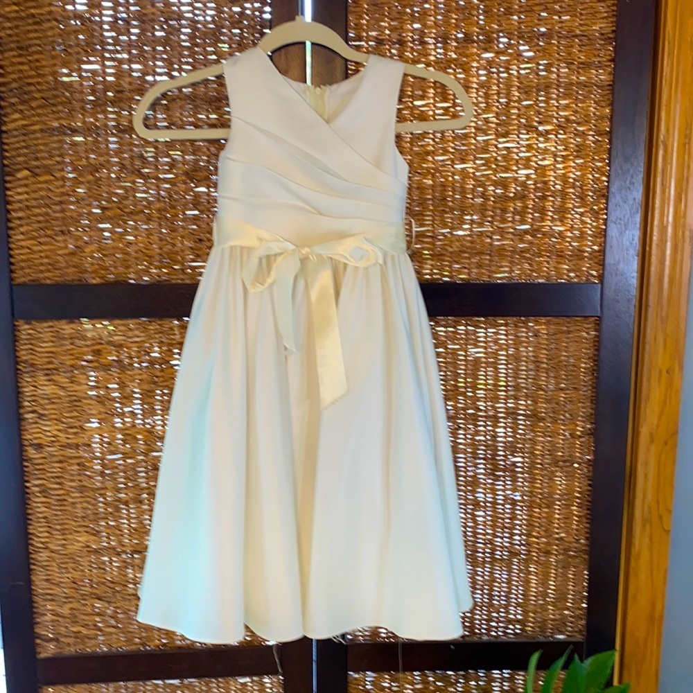 Kiki Kids Cream Sz 4 formal dress